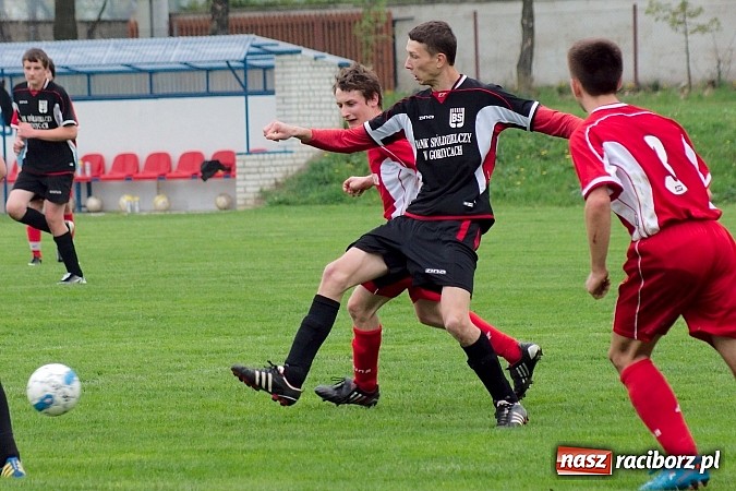 Zdjęcie w galerii na portalu naszraciborz.pl: Juniorzy Rafako rycerzami wiosny. Hat-trick Michała Konieczko wiadomości z regionu