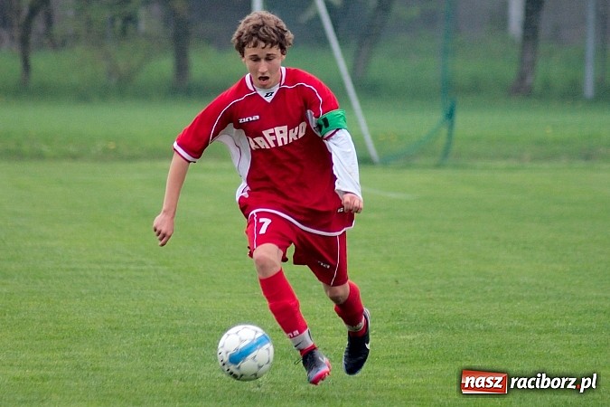 Zdjęcie w galerii na portalu naszraciborz.pl: Juniorzy Rafako rycerzami wiosny. Hat-trick Michała Konieczko wiadomości z regionu