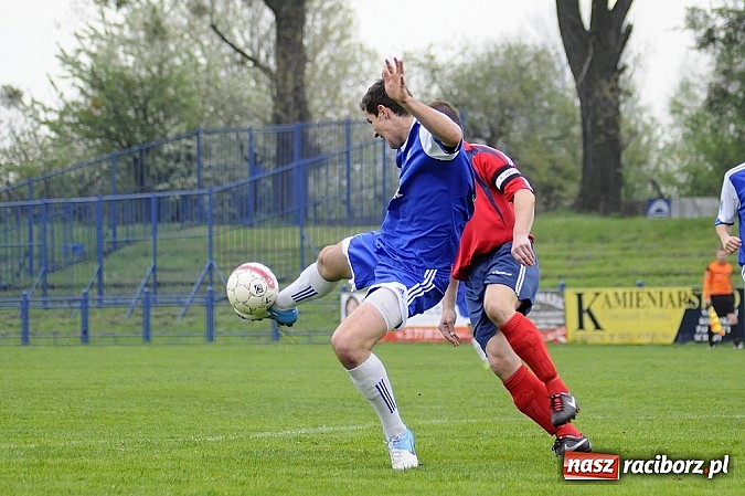 Zdjęcie w galerii na portalu naszraciborz.pl: Unici zniszczyli Fortecę wiadomości z regionu