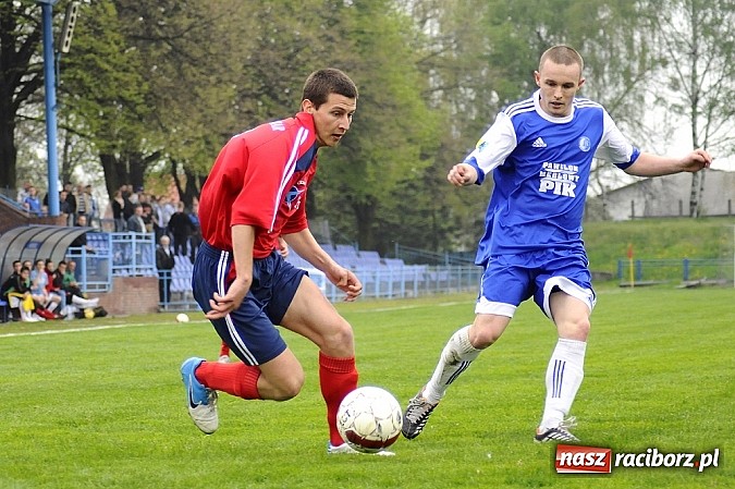Zdjęcie w galerii na portalu naszraciborz.pl: Unici zniszczyli Fortecę wiadomości z regionu