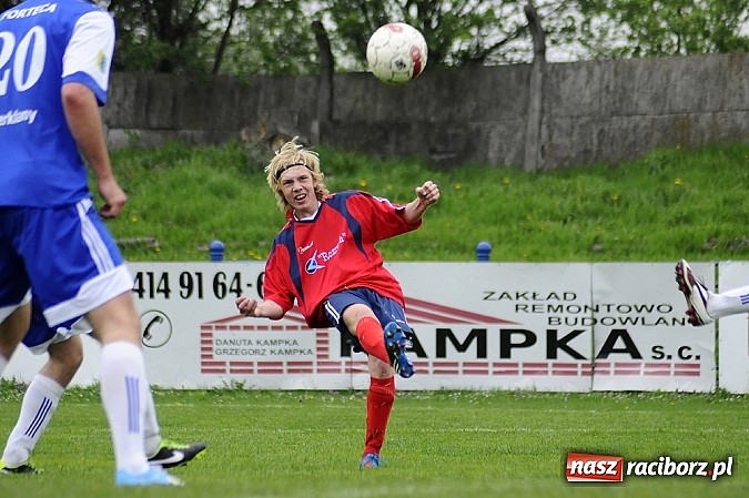 Zdjęcie w galerii na portalu naszraciborz.pl: Unici zniszczyli Fortecę wiadomości z regionu