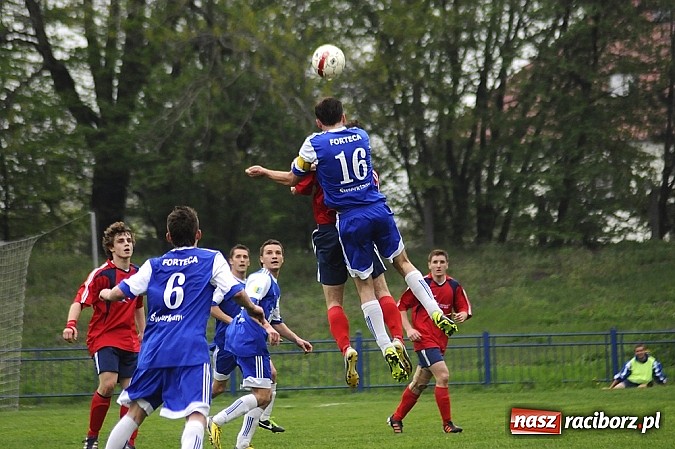 Zdjęcie w galerii na portalu naszraciborz.pl: Unici zniszczyli Fortecę wiadomości z regionu