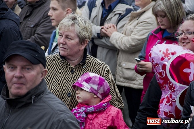 Zdjęcie w galerii na portalu naszraciborz.pl: Pierwszy dzień majówki w Nędzy wiadomości z regionu