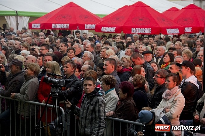 Zdjęcie w galerii na portalu naszraciborz.pl: Pierwszy dzień majówki w Nędzy wiadomości z regionu