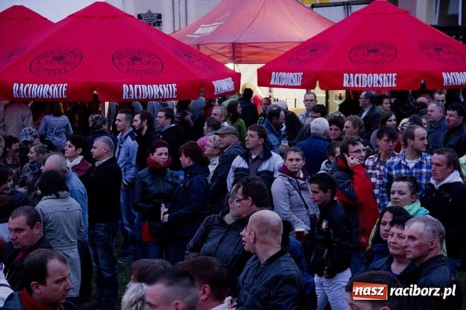 Zdjęcie w galerii na portalu naszraciborz.pl: Pierwszy dzień majówki w Nędzy wiadomości z regionu