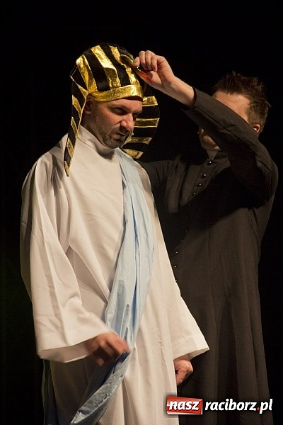 Zdjęcie w galerii na portalu naszraciborz.pl: Pierwszy dzień majówki w Nędzy wiadomości z regionu