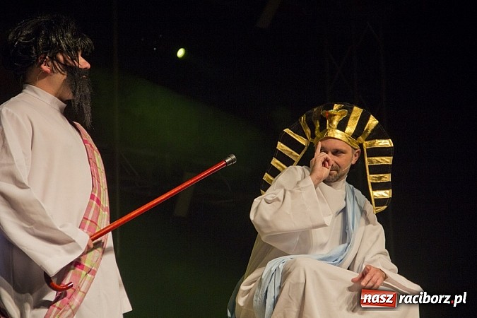 Zdjęcie w galerii na portalu naszraciborz.pl: Pierwszy dzień majówki w Nędzy wiadomości z regionu