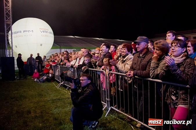 Zdjęcie w galerii na portalu naszraciborz.pl: Pierwszy dzień majówki w Nędzy wiadomości z regionu