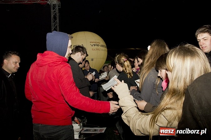 Zdjęcie w galerii na portalu naszraciborz.pl: Pierwszy dzień majówki w Nędzy wiadomości z regionu