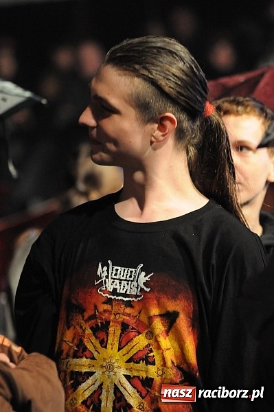 Zdjęcie w galerii na portalu naszraciborz.pl: Big Cyc na majówce w Nędzy, czyli Ruski keczap w strugach deszczu wiadomości z regionu