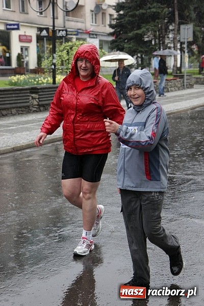 Zdjęcie w galerii na portalu naszraciborz.pl: Deszczowy i rekordowy Bieg bez granic wiadomości z regionu
