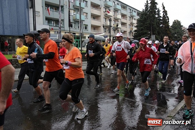 Zdjęcie w galerii na portalu naszraciborz.pl: Deszczowy i rekordowy Bieg bez granic wiadomości z regionu