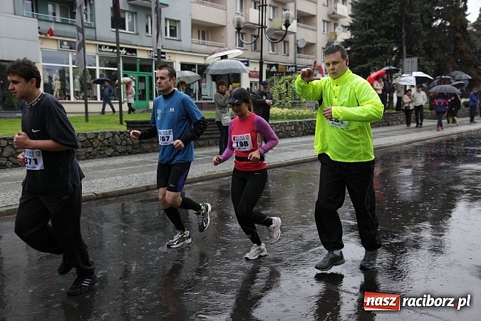 Zdjęcie w galerii na portalu naszraciborz.pl: Deszczowy i rekordowy Bieg bez granic wiadomości z regionu