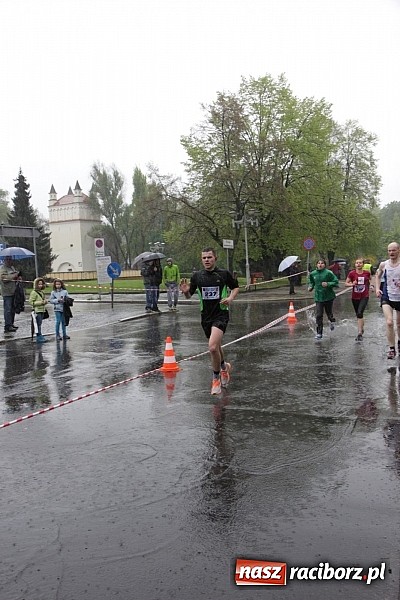 Zdjęcie w galerii na portalu naszraciborz.pl: Deszczowy i rekordowy Bieg bez granic wiadomości z regionu