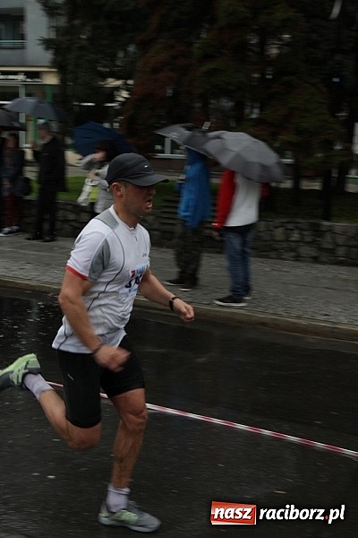 Zdjęcie w galerii na portalu naszraciborz.pl: Deszczowy i rekordowy Bieg bez granic wiadomości z regionu