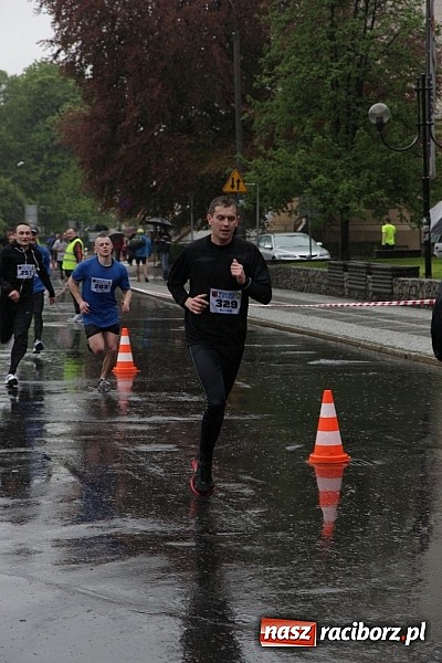 Zdjęcie w galerii na portalu naszraciborz.pl: Deszczowy i rekordowy Bieg bez granic wiadomości z regionu