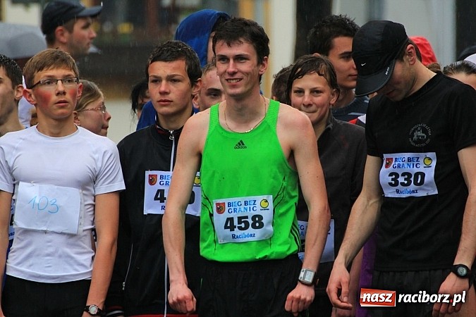 Zdjęcie w galerii na portalu naszraciborz.pl: Deszczowy i rekordowy Bieg bez granic wiadomości z regionu