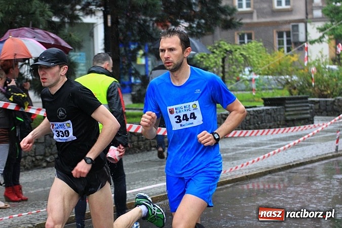 Zdjęcie w galerii na portalu naszraciborz.pl: Deszczowy i rekordowy Bieg bez granic wiadomości z regionu