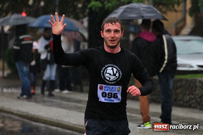 Zdjęcie w galerii na portalu naszraciborz.pl: Deszczowy i rekordowy Bieg bez granic wiadomości z regionu