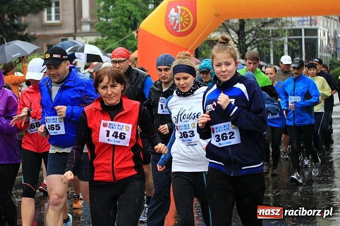 Zdjęcie w galerii na portalu naszraciborz.pl: Deszczowy i rekordowy Bieg bez granic wiadomości z regionu