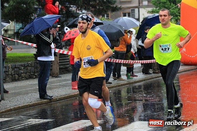 Zdjęcie w galerii na portalu naszraciborz.pl: Deszczowy i rekordowy Bieg bez granic wiadomości z regionu
