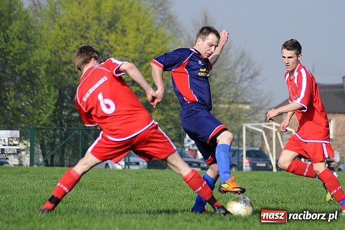 Zdjęcie w galerii na portalu naszraciborz.pl: Gol Stawiarza na miarę zwycięstwa wiadomości z regionu