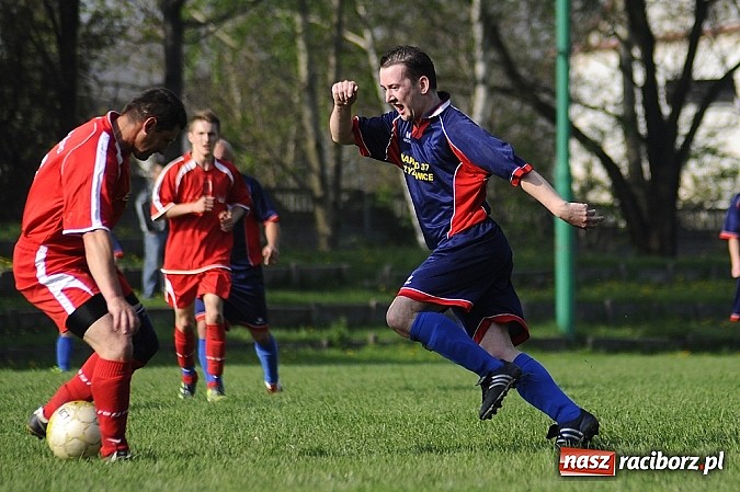 Zdjęcie w galerii na portalu naszraciborz.pl: Gol Stawiarza na miarę zwycięstwa wiadomości z regionu