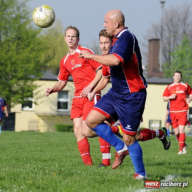 Zdjęcie w galerii na portalu naszraciborz.pl: Gol Stawiarza na miarę zwycięstwa wiadomości z regionu
