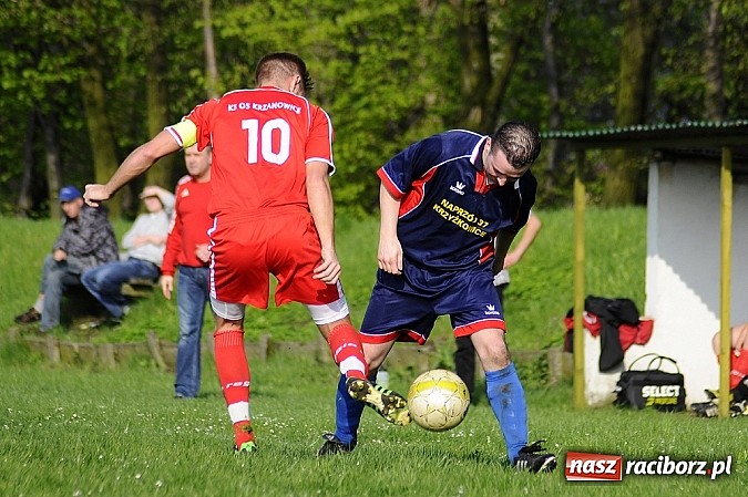 Zdjęcie w galerii na portalu naszraciborz.pl: Gol Stawiarza na miarę zwycięstwa wiadomości z regionu