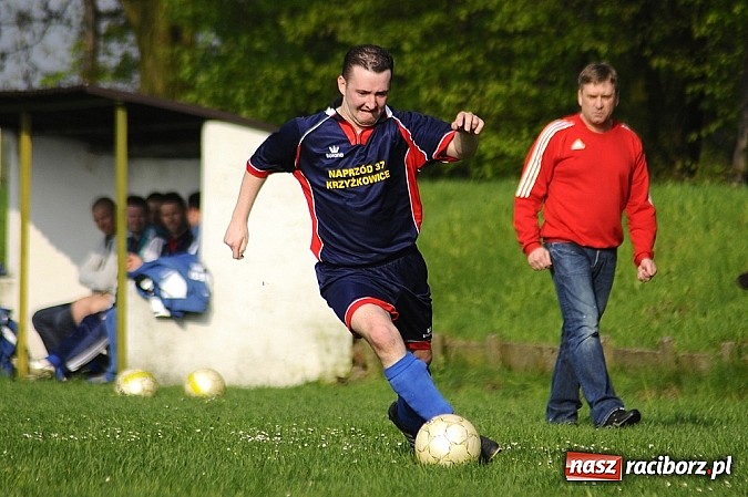 Zdjęcie w galerii na portalu naszraciborz.pl: Gol Stawiarza na miarę zwycięstwa wiadomości z regionu