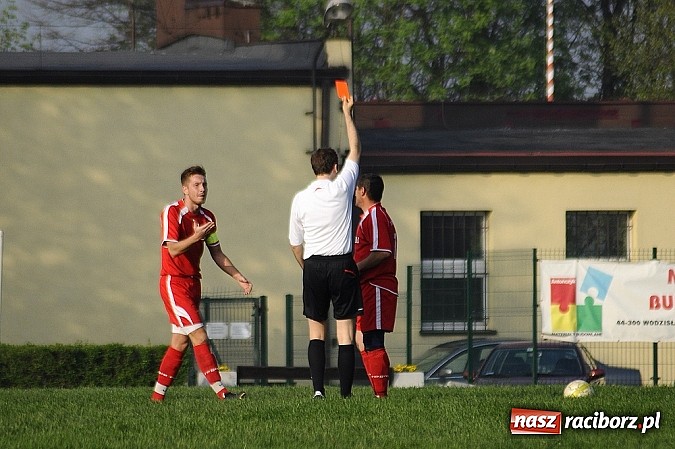 Zdjęcie w galerii na portalu naszraciborz.pl: Gol Stawiarza na miarę zwycięstwa wiadomości z regionu