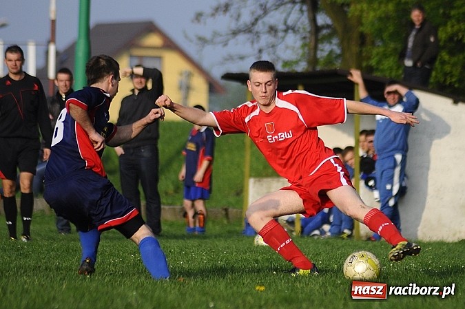 Zdjęcie w galerii na portalu naszraciborz.pl: Gol Stawiarza na miarę zwycięstwa wiadomości z regionu