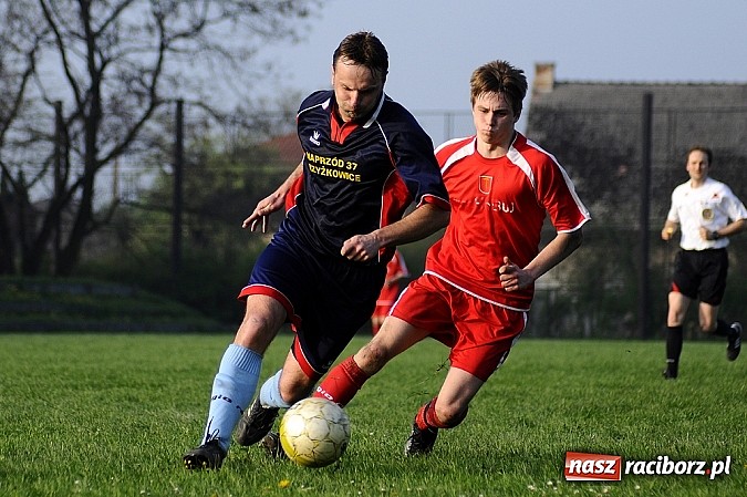 Zdjęcie w galerii na portalu naszraciborz.pl: Gol Stawiarza na miarę zwycięstwa wiadomości z regionu