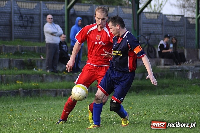 Zdjęcie w galerii na portalu naszraciborz.pl: Gol Stawiarza na miarę zwycięstwa wiadomości z regionu