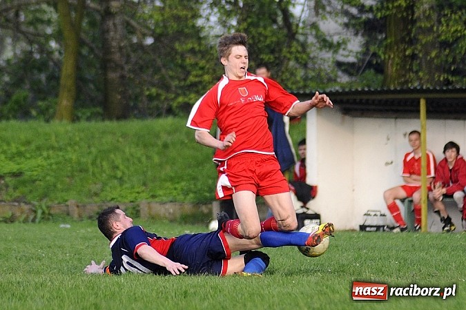 Zdjęcie w galerii na portalu naszraciborz.pl: Gol Stawiarza na miarę zwycięstwa wiadomości z regionu