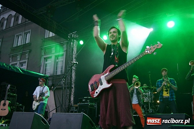 Zdjęcie w galerii na portalu naszraciborz.pl: Majówka w Raciborzu z Gwiazdami! wiadomości z regionu