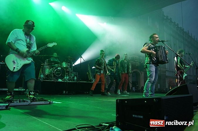 Zdjęcie w galerii na portalu naszraciborz.pl: Majówka w Raciborzu z Gwiazdami! wiadomości z regionu