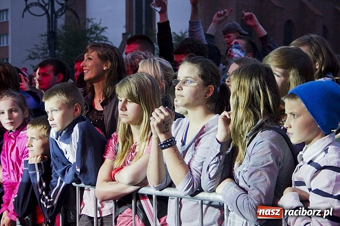 Zdjęcie w galerii na portalu naszraciborz.pl: Majówka w Raciborzu z Gwiazdami! wiadomości z regionu