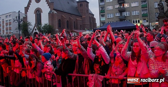 Zdjęcie w galerii na portalu naszraciborz.pl: Majówka w Raciborzu z Gwiazdami! wiadomości z regionu