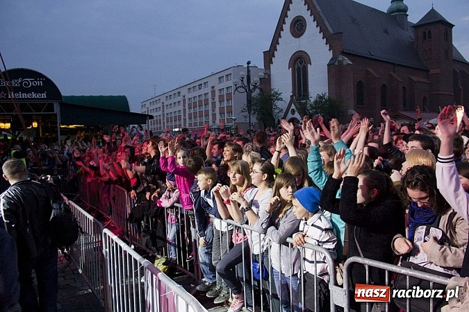 Zdjęcie w galerii na portalu naszraciborz.pl: Majówka w Raciborzu z Gwiazdami! wiadomości z regionu
