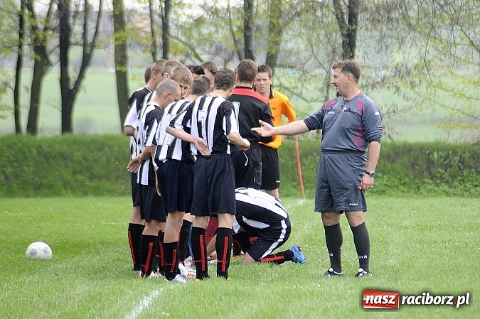 Zdjęcie w galerii na portalu naszraciborz.pl: Szuścik i Dostoł rozgromili Krzyżkowice wiadomości z regionu