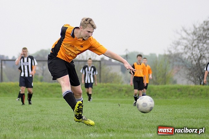 Zdjęcie w galerii na portalu naszraciborz.pl: Szuścik i Dostoł rozgromili Krzyżkowice wiadomości z regionu