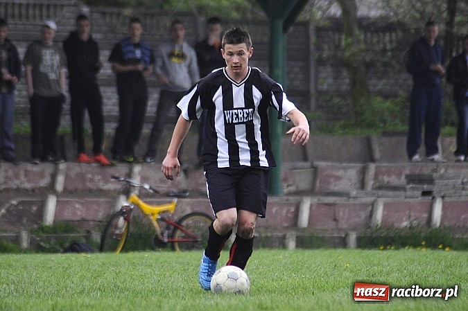 Zdjęcie w galerii na portalu naszraciborz.pl: Szuścik i Dostoł rozgromili Krzyżkowice wiadomości z regionu