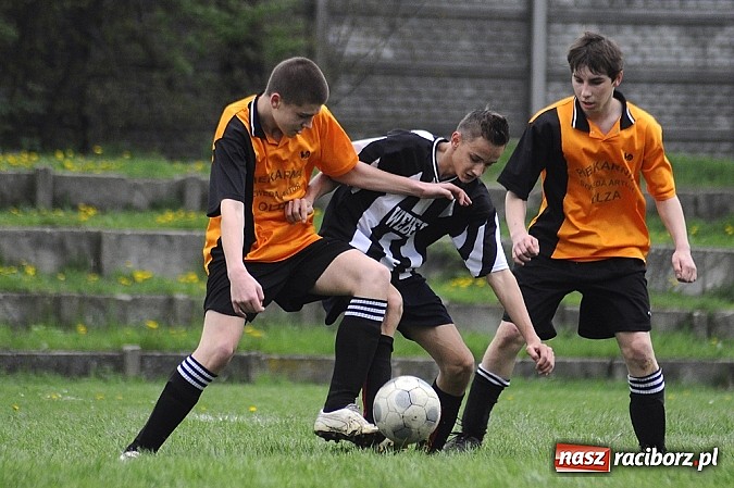 Zdjęcie w galerii na portalu naszraciborz.pl: Szuścik i Dostoł rozgromili Krzyżkowice wiadomości z regionu