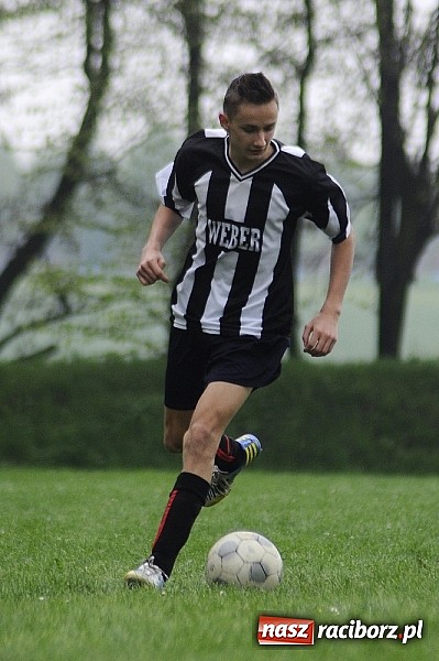 Zdjęcie w galerii na portalu naszraciborz.pl: Szuścik i Dostoł rozgromili Krzyżkowice wiadomości z regionu