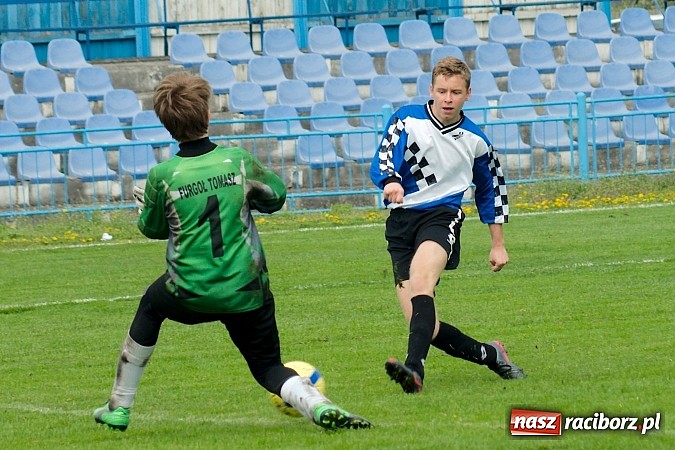 Zdjęcie w galerii na portalu naszraciborz.pl: Juniorzy młodsi: Nieudana pogoń Cyprzanowa wiadomości z regionu