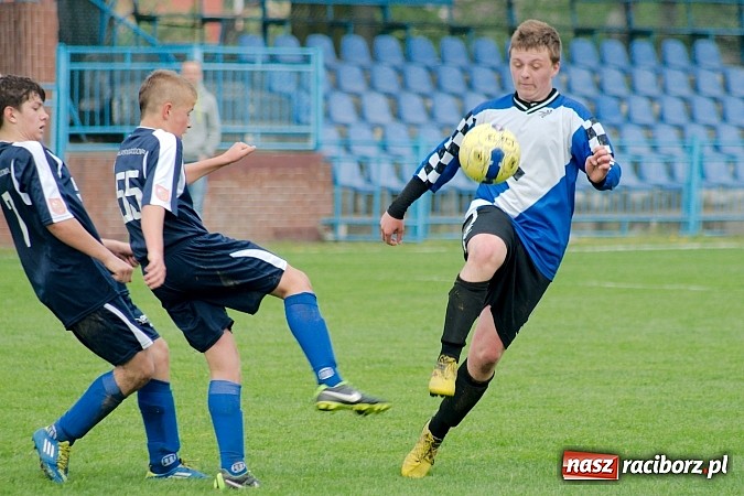 Zdjęcie w galerii na portalu naszraciborz.pl: Juniorzy młodsi: Nieudana pogoń Cyprzanowa wiadomości z regionu