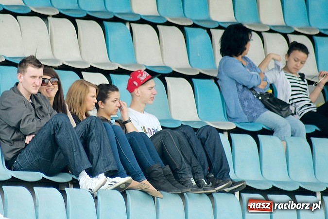 Zdjęcie w galerii na portalu naszraciborz.pl: Derby Raciborza: Dobra passa Płoni przerwana wiadomości z regionu