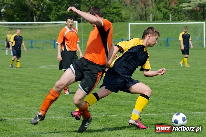 Zdjęcie w galerii na portalu naszraciborz.pl: Derby Raciborza: Dobra passa Płoni przerwana wiadomości z regionu