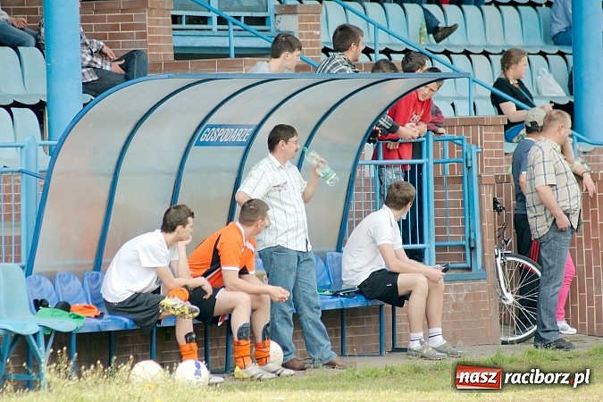 Zdjęcie w galerii na portalu naszraciborz.pl: Derby Raciborza: Dobra passa Płoni przerwana wiadomości z regionu